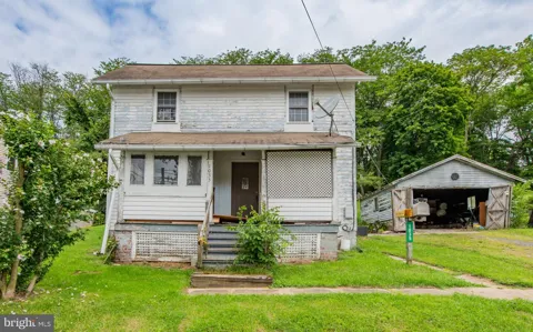 1035 4TH STREET