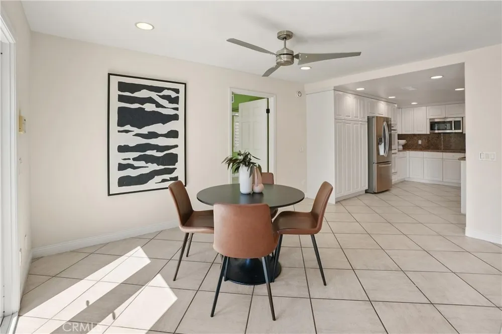 18 Timbergate Irvine, CA 92614