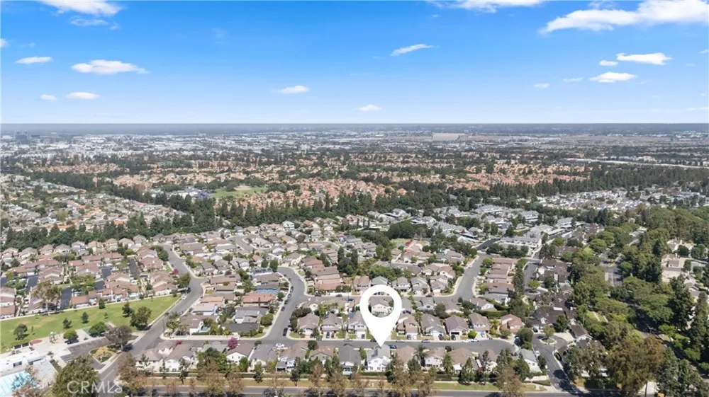 18 Timbergate Irvine, CA 92614