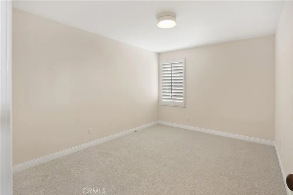 18 Timbergate Irvine, CA 92614