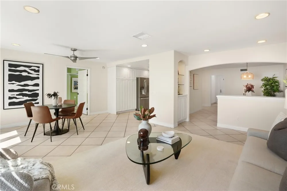18 Timbergate Irvine, CA 92614