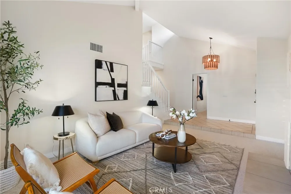 18 Timbergate Irvine, CA 92614