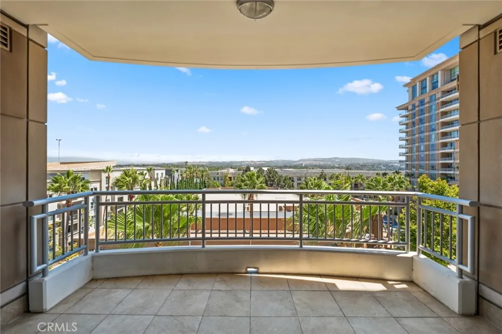 5064 Scholarship Irvine, CA 92612