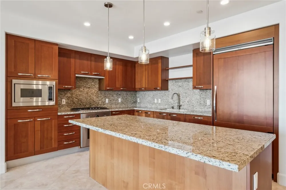 5064 Scholarship Irvine, CA 92612