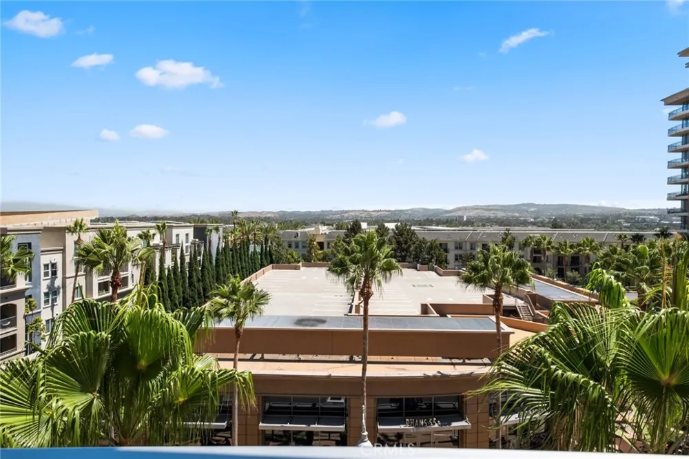 5064 Scholarship Irvine, CA 92612