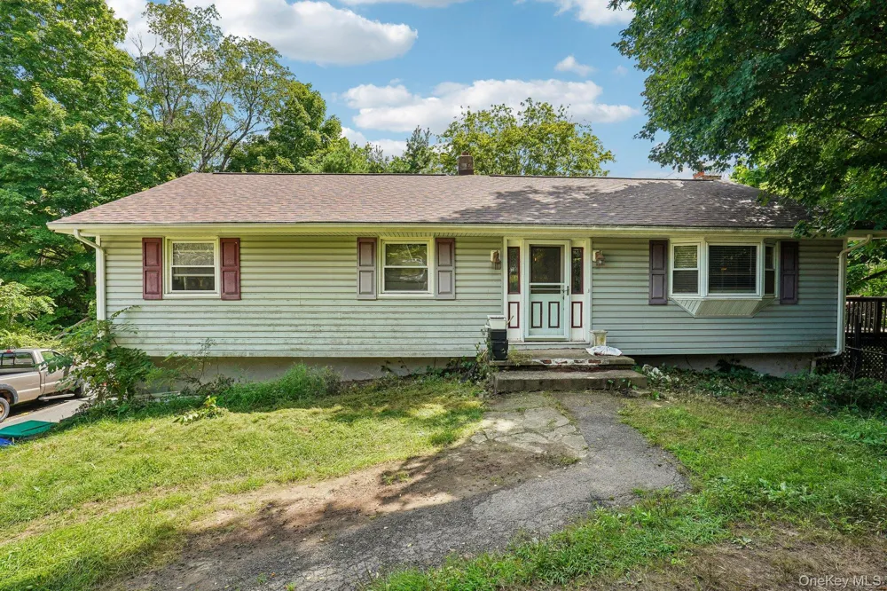 14 Helms Hill Road Washingtonville, NY 10992