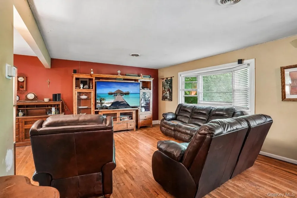 14 Helms Hill Road Washingtonville, NY 10992