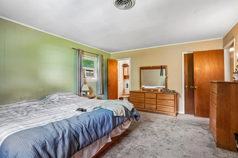 14 Helms Hill Road Washingtonville, NY 10992