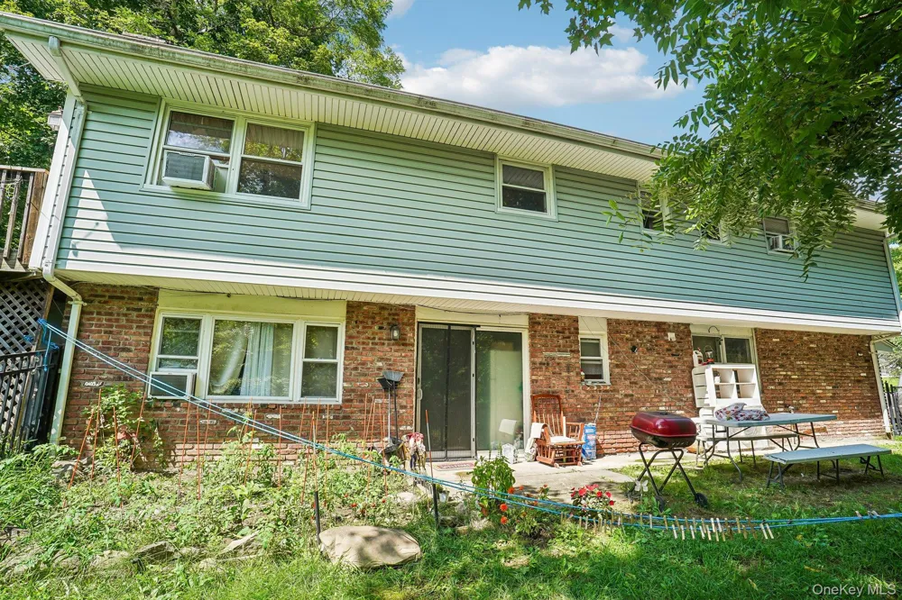 14 Helms Hill Road Washingtonville, NY 10992