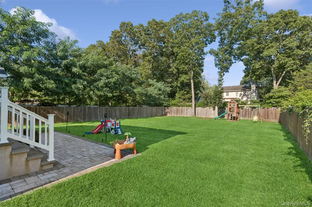 17 Robinwood Street Mastic, NY 11950