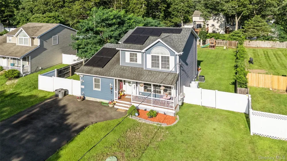 17 Robinwood Street Mastic, NY 11950