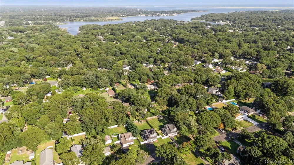 17 Robinwood Street Mastic, NY 11950