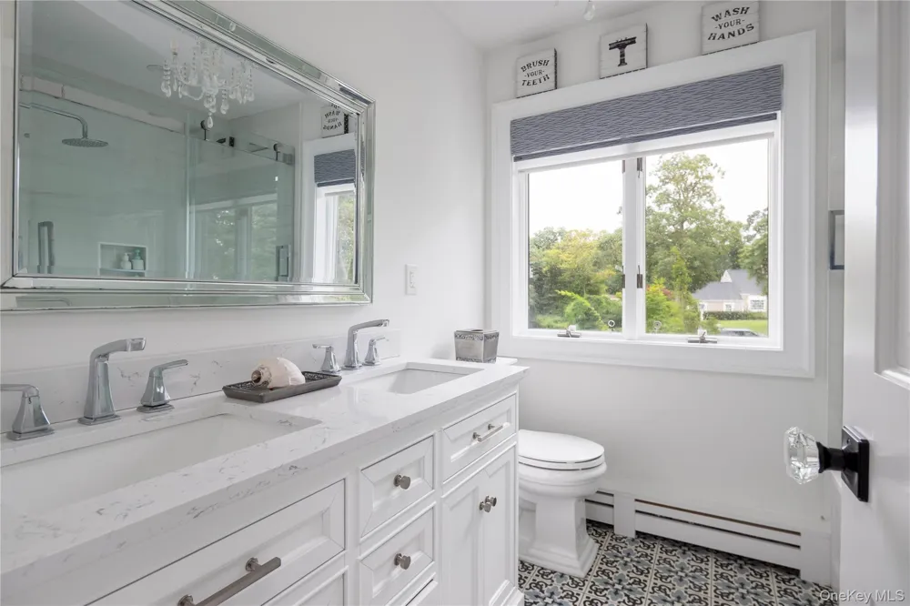37 Soundview Drive Shoreham, NY 11786