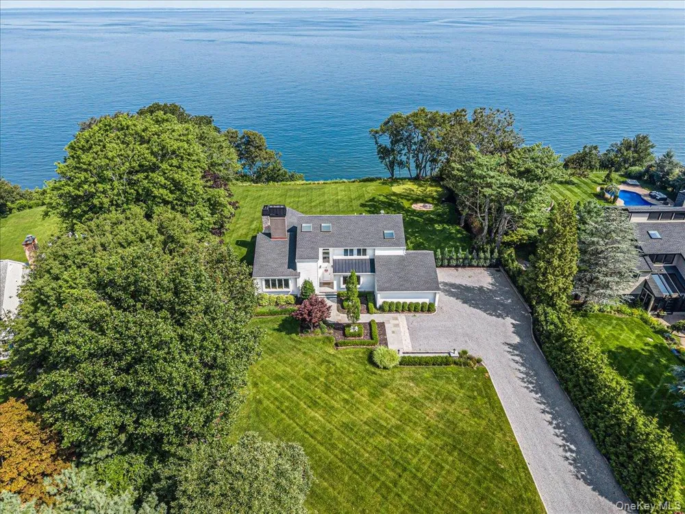 37 Soundview Drive Shoreham, NY 11786