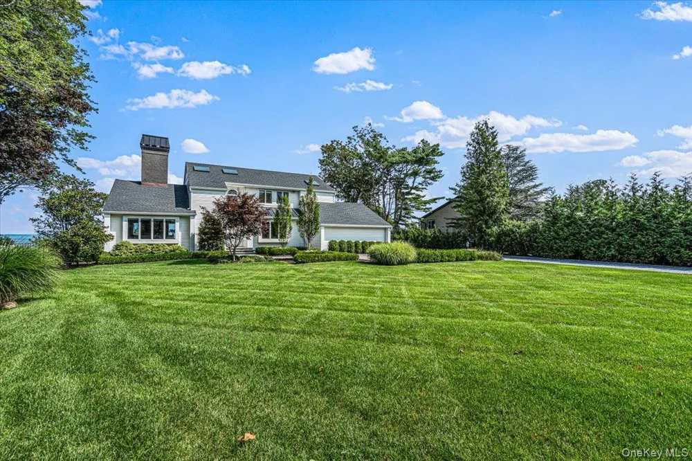 37 Soundview Drive Shoreham, NY 11786