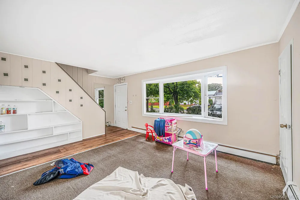 440 Clayton Street Central Islip, NY 11722