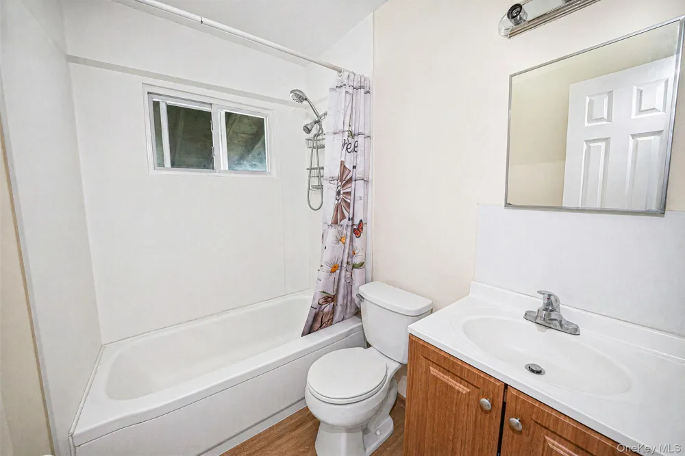 440 Clayton Street Central Islip, NY 11722