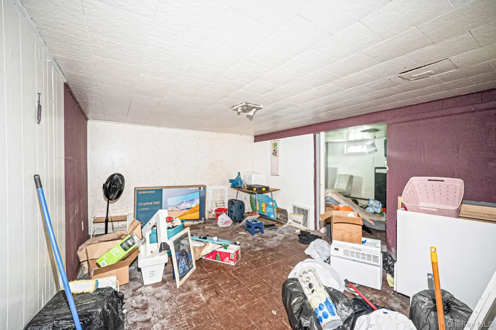 440 Clayton Street Central Islip, NY 11722