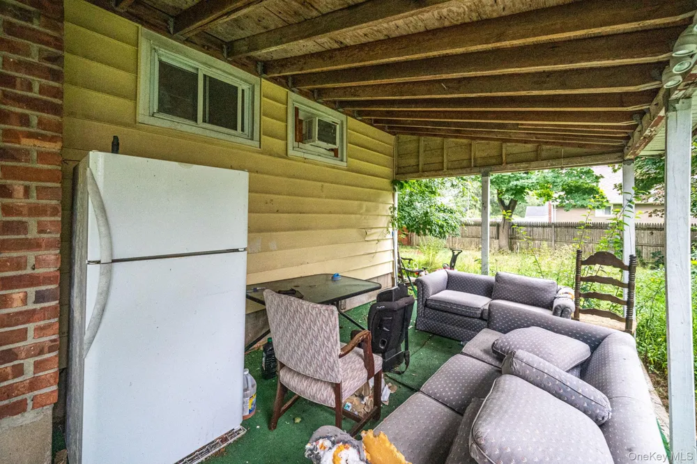 440 Clayton Street Central Islip, NY 11722