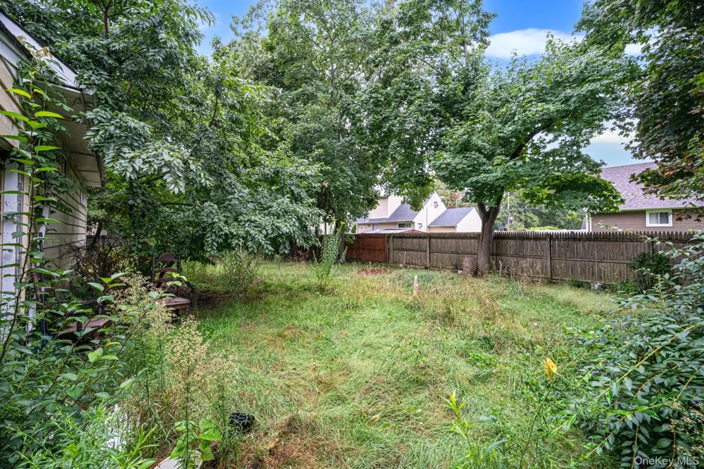 440 Clayton Street Central Islip, NY 11722
