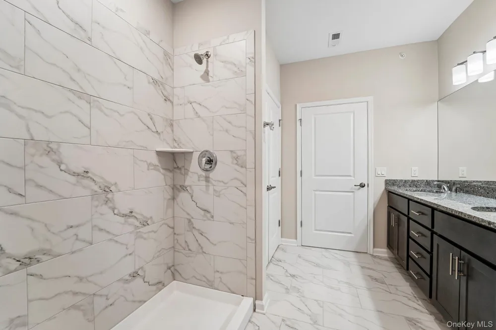 226 Tower Ridge Circle Middletown, NY 10941