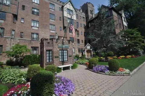 155 Garth Road #1F