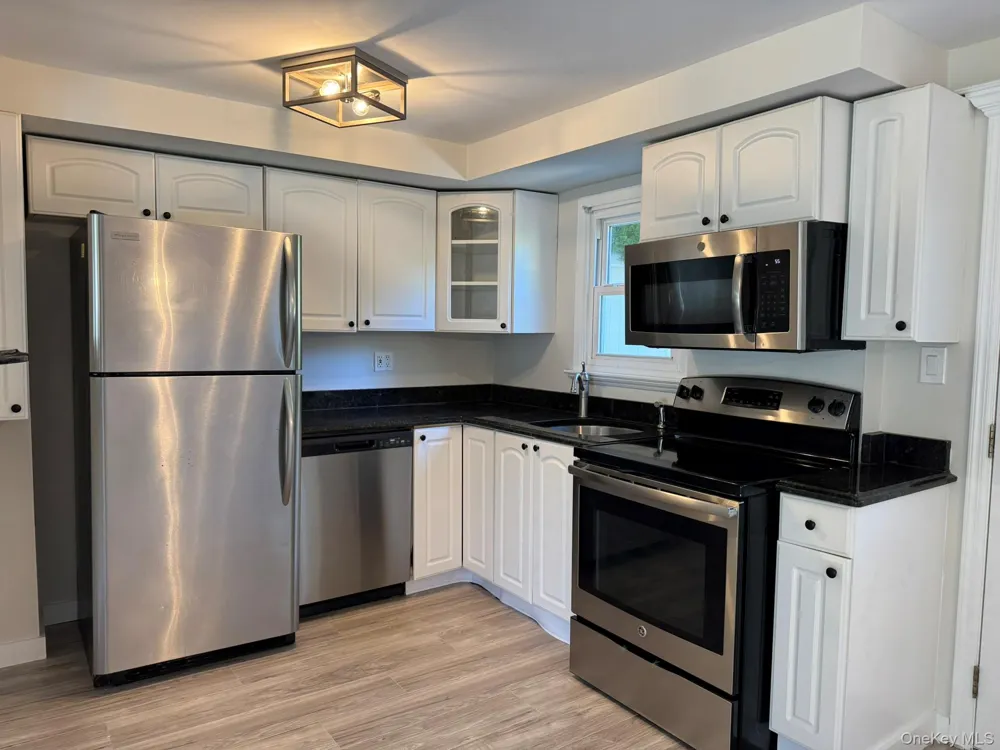 98 Magnolia Drive Rocky Point, NY 11778