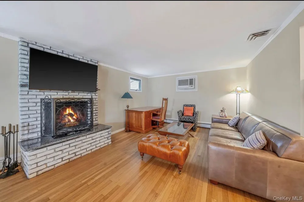 105 Vermont Street #Upper Long Beach, NY 11561