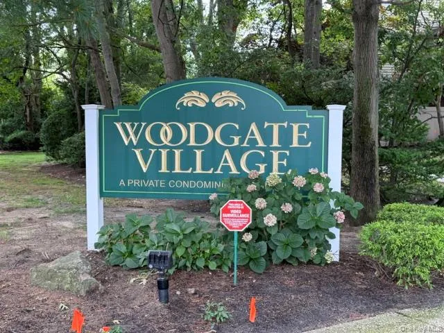 204 Springmeadow Drive #G Holbrook, NY 11741