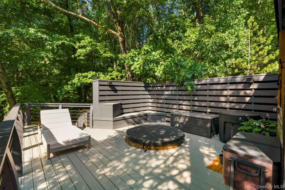 33 Dry Pond Road Cold Spring, NY 10516