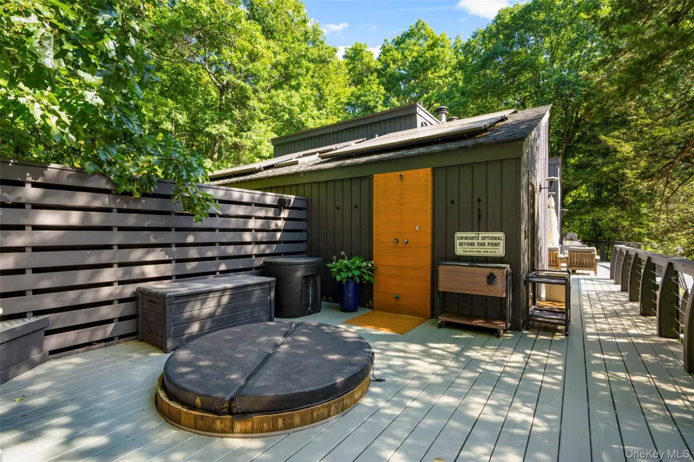 33 Dry Pond Road Cold Spring, NY 10516