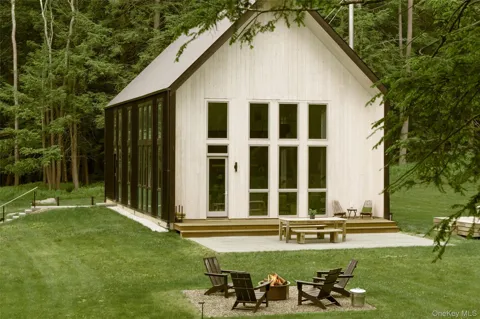 596 Perry Road