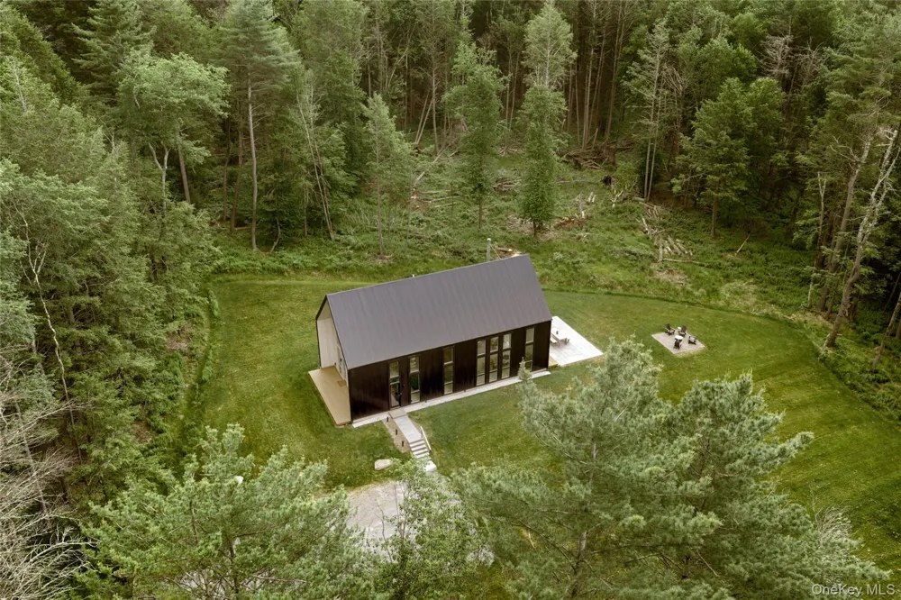 596 Perry Road Bethel, NY 12720