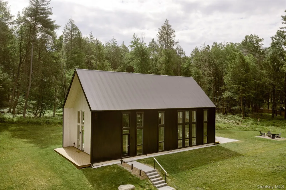 596 Perry Road Bethel, NY 12720