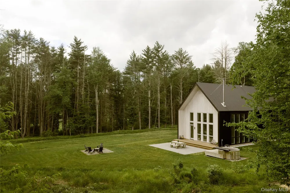 596 Perry Road Bethel, NY 12720