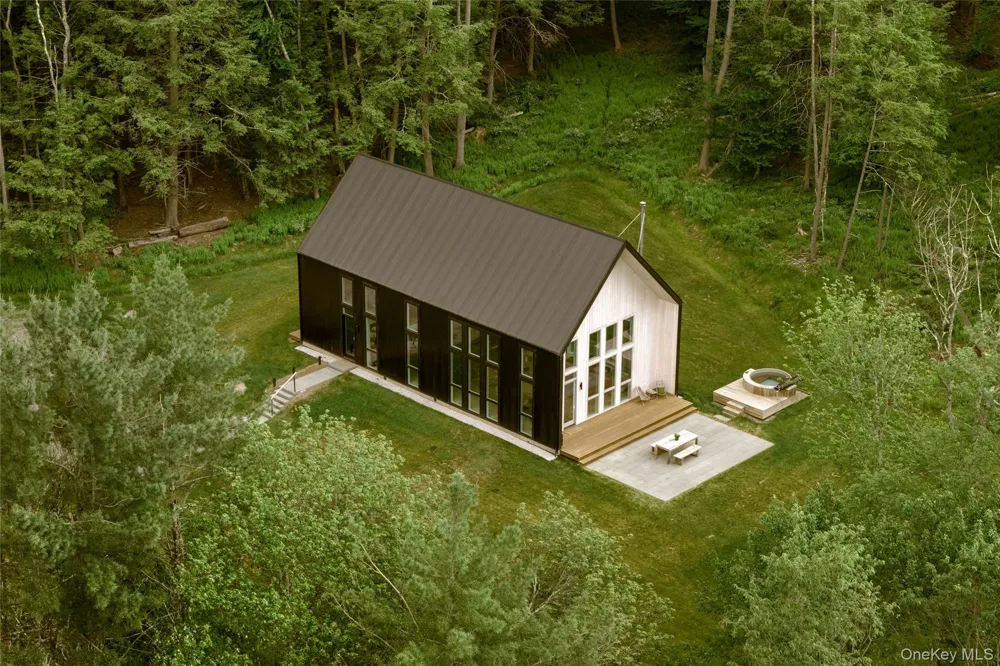 596 Perry Road Bethel, NY 12720