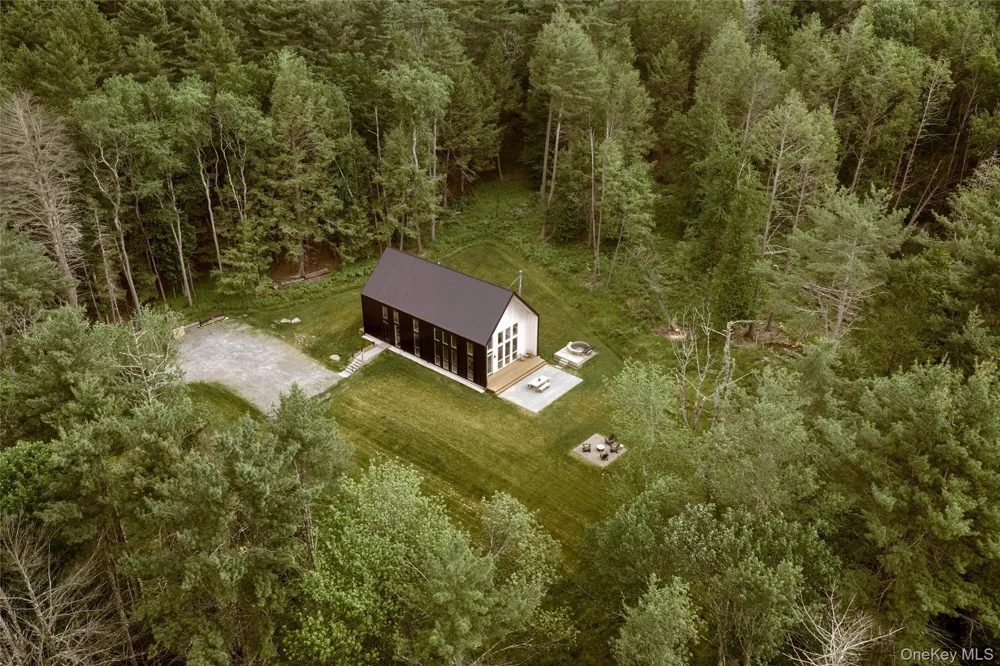 596 Perry Road Bethel, NY 12720