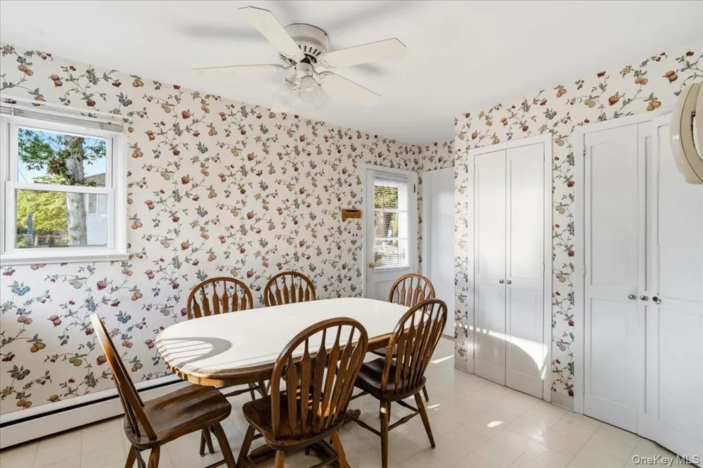 1426 MEADOW LANE Seaford, NY 11783
