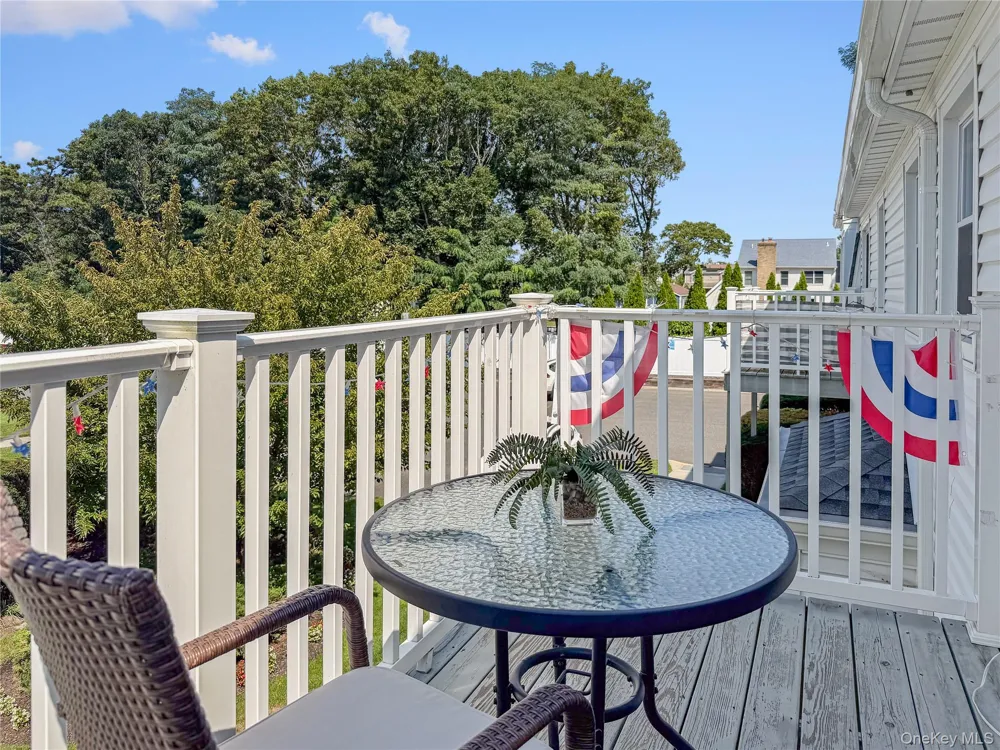 260-56 Waverly Ave #56 Patchogue, NY 11772