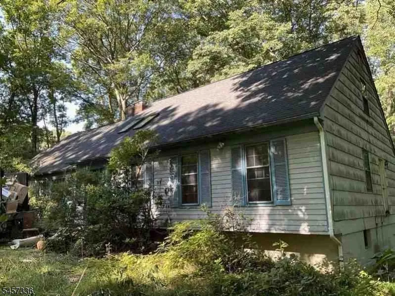 5 Rocky Heights Rd Denville, NJ 07950