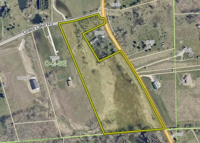 5800 M-52 #BLK Manchester, MI 48158