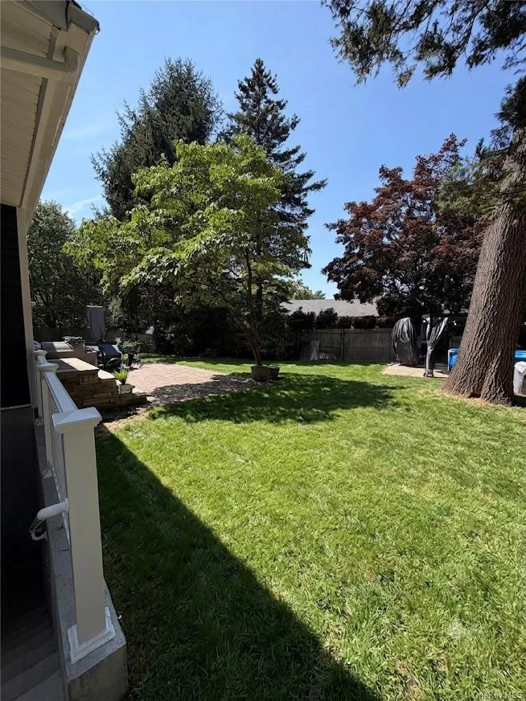 6 Raphael Street Huntington, NY 11746