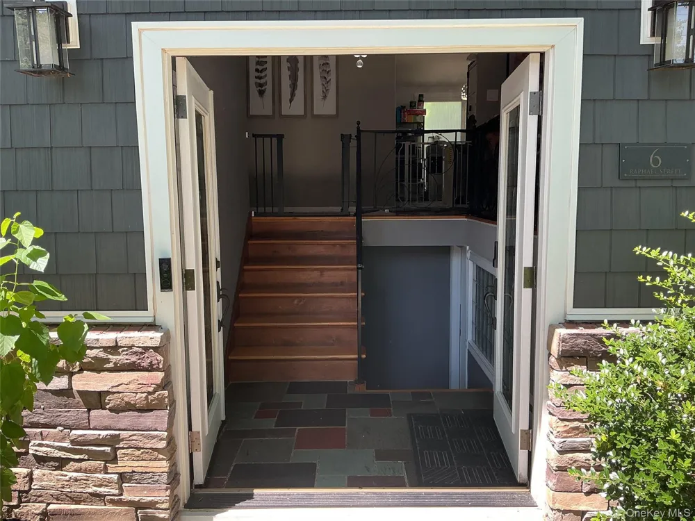 6 Raphael Street Huntington, NY 11746