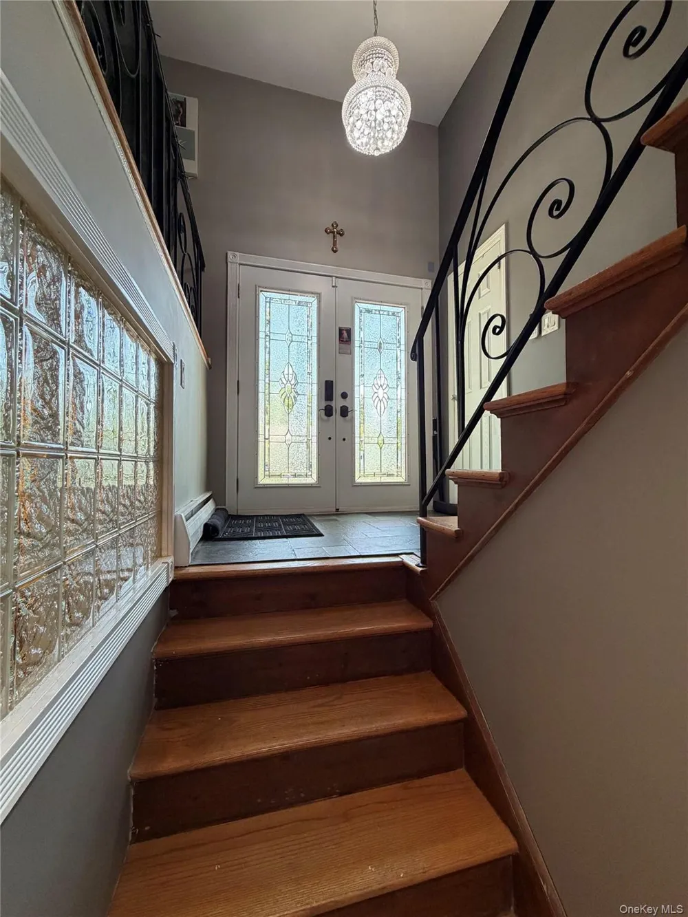 6 Raphael Street Huntington, NY 11746