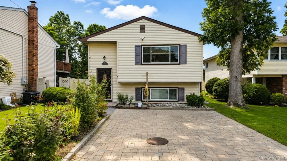 42 Brennan Street Huntington, NY 11743