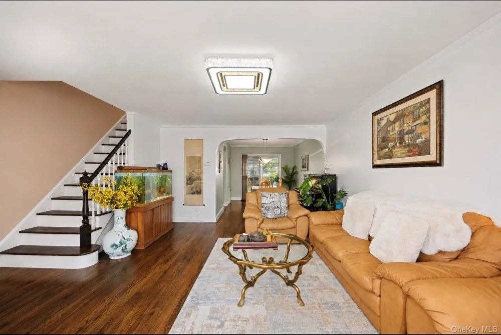 75-31 Furmanville Avenue Middle Village, NY 11379