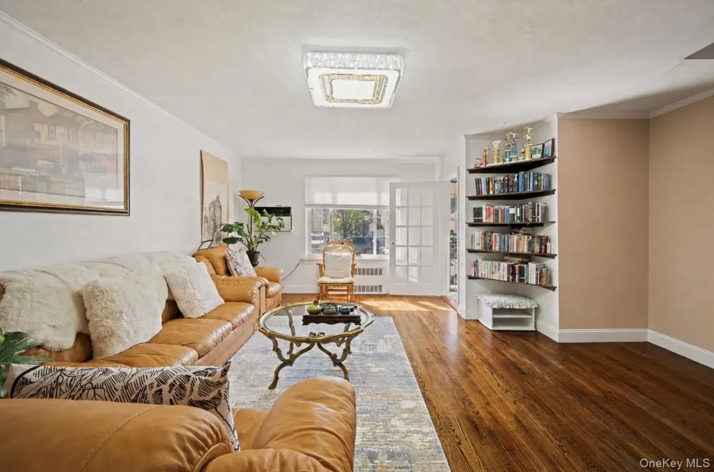 75-31 Furmanville Avenue Middle Village, NY 11379
