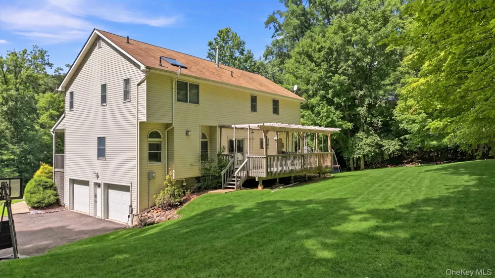 2 Belmar Court Suffern, NY 10901