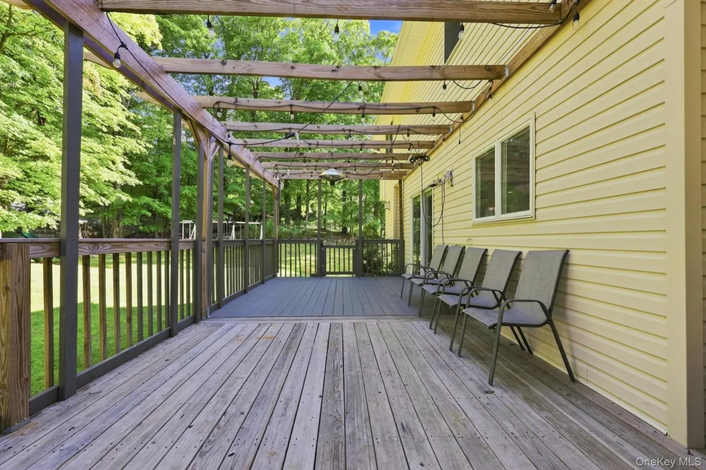 2 Belmar Court Suffern, NY 10901
