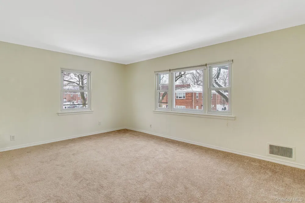 75-07 198th Street #2 Fresh Meadows, NY 11366